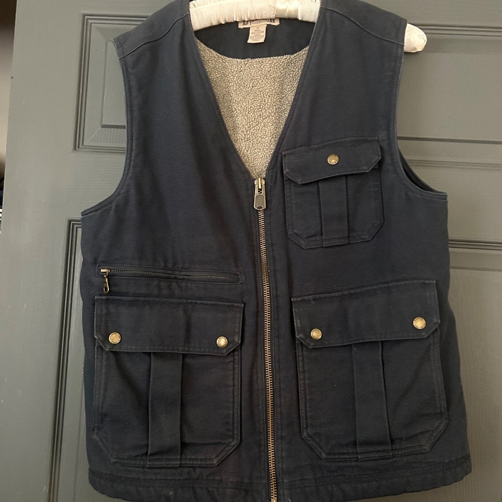 Duluth Trading Company - Men’s Vest Medium